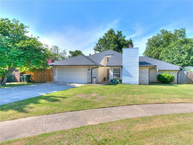 3109 Greenwood Court, Norman, OK 73072