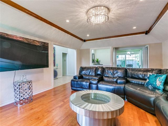 3109 Greenwood Court, Norman, OK 73072