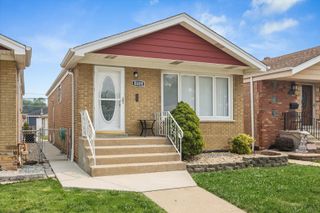 5153 S Oak Park Avenue, Chicago, IL 60638