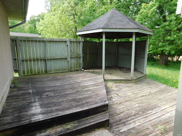 823 Hidden Acres Drive, Bedford, IN 47421