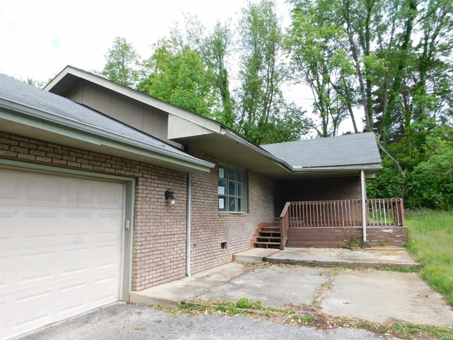823 Hidden Acres Drive, Bedford, IN 47421