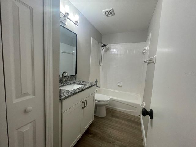 2031 FLUORSHIRE DR, Brandon, FL 33511