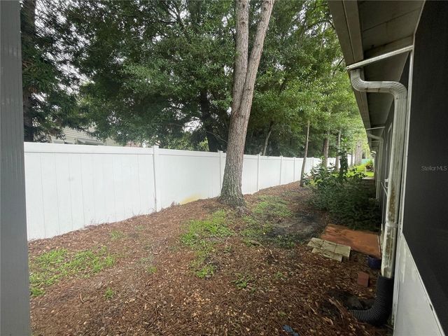 2031 FLUORSHIRE DR, Brandon, FL 33511