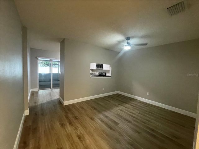 2031 FLUORSHIRE DR, Brandon, FL 33511