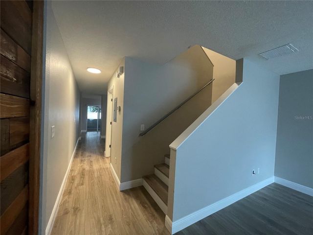 2031 FLUORSHIRE DR, Brandon, FL 33511