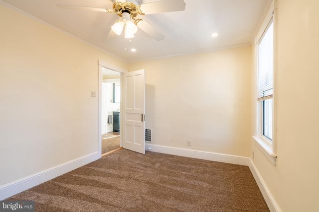 106 ALBANY AVE, Barrington, NJ 08007