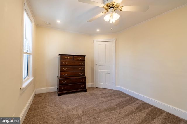 106 ALBANY AVE, Barrington, NJ 08007