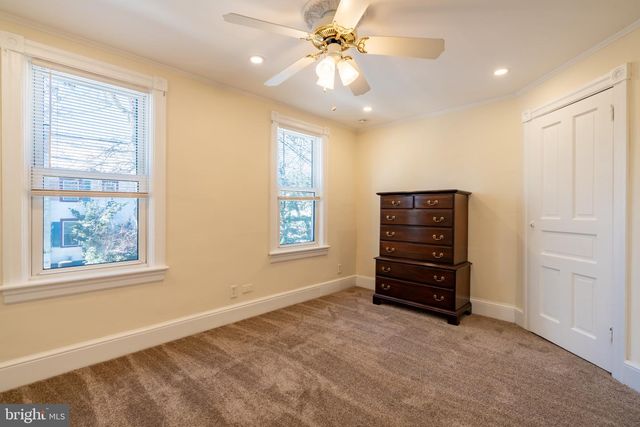 106 ALBANY AVE, Barrington, NJ 08007