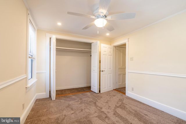 106 ALBANY AVE, Barrington, NJ 08007