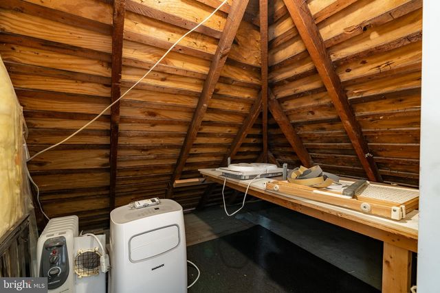 106 ALBANY AVE, Barrington, NJ 08007