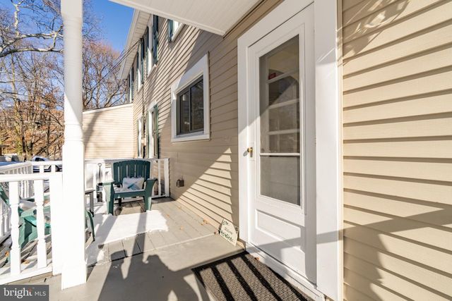 106 ALBANY AVE, Barrington, NJ 08007