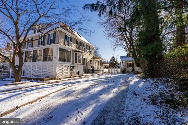 106 ALBANY AVE, Barrington, NJ 08007