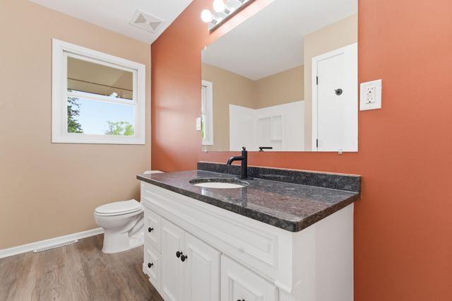 900 Green Street, Hudson, WI 54016