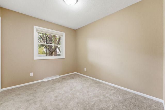 900 Green Street, Hudson, WI 54016