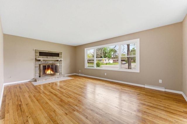 900 Green Street, Hudson, WI 54016