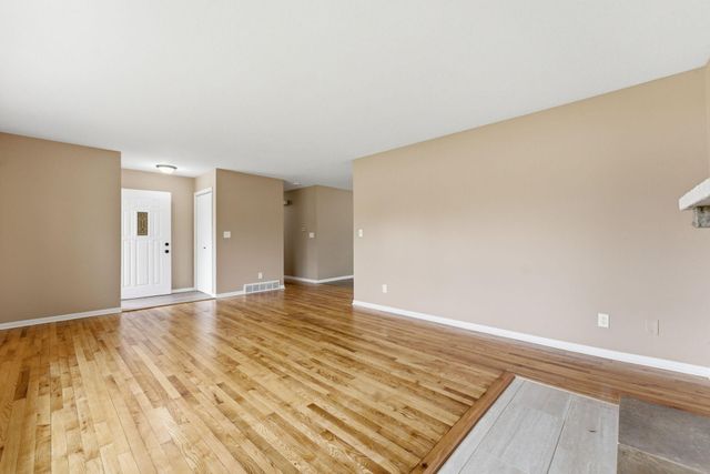 900 Green Street, Hudson, WI 54016