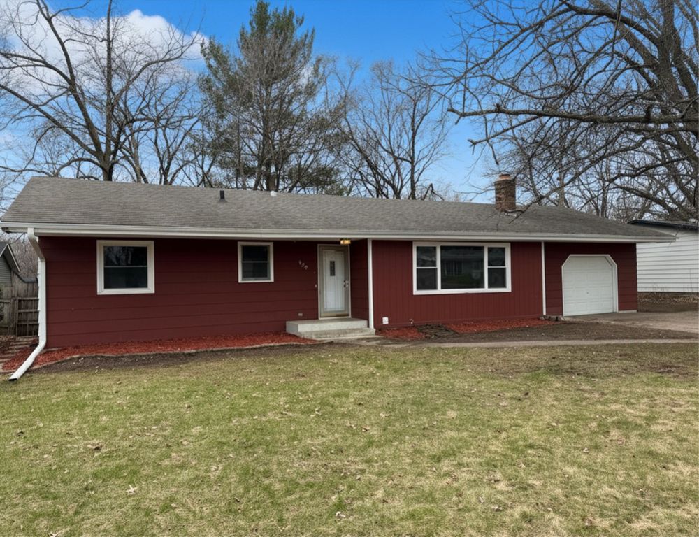 900 Green Street, Hudson, WI 54016