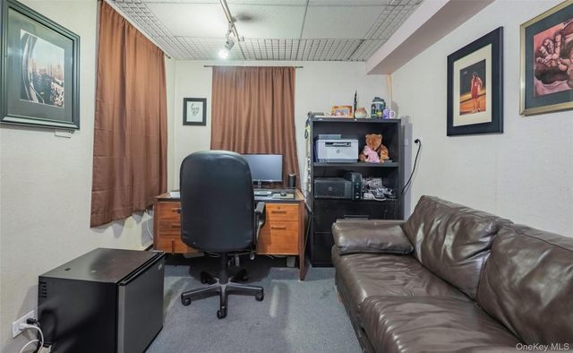 94-18 59th Avenue E3, Elmhurst, NY 11373