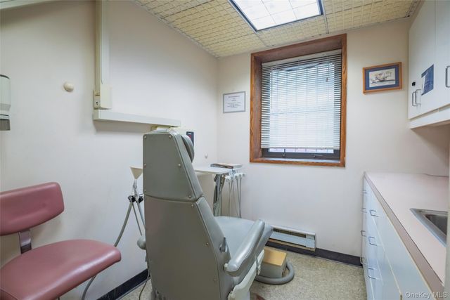 94-18 59th Avenue E3, Elmhurst, NY 11373