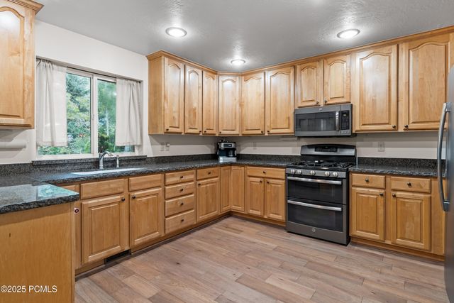 8028 Springshire Drive, Park City, UT 84098