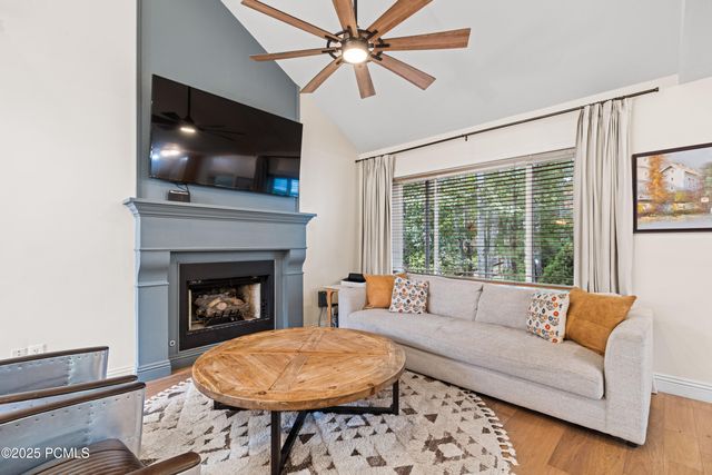 8028 Springshire Drive, Park City, UT 84098