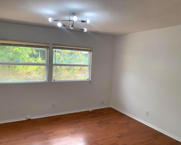 325 NE 21st Street, Wilton Manors, FL 33305