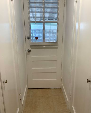 325 NE 21st Street, Wilton Manors, FL 33305