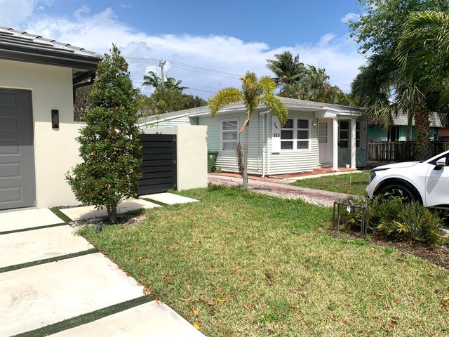 325 NE 21st Street, Wilton Manors, FL 33305