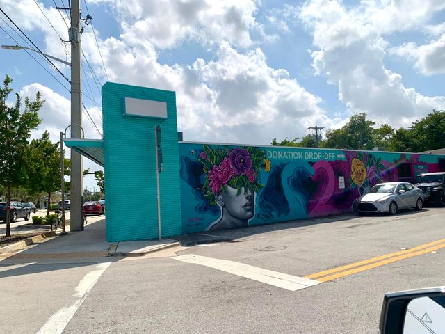 325 NE 21st Street, Wilton Manors, FL 33305