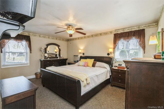 6 Palfrey Street, Stony Brook, NY 11790