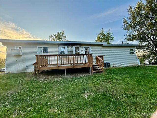 6587 Albion Road, Oakfield, NY 14125