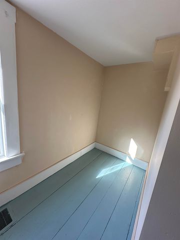 429 VT Route 30, Newfane, VT 05345