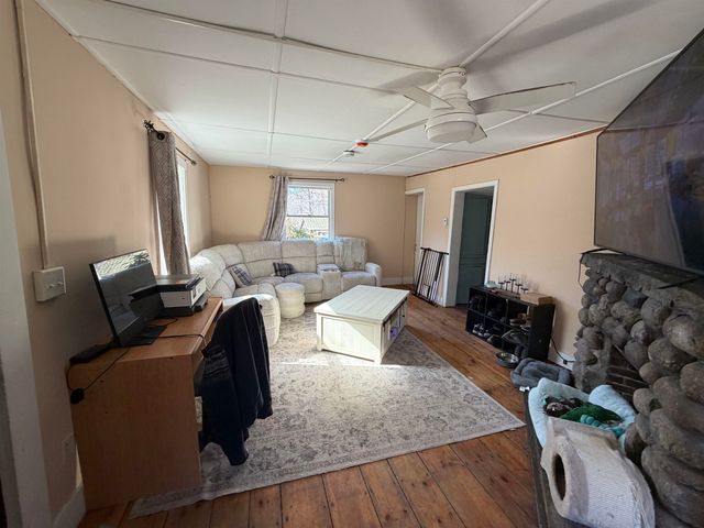 429 VT Route 30, Newfane, VT 05345