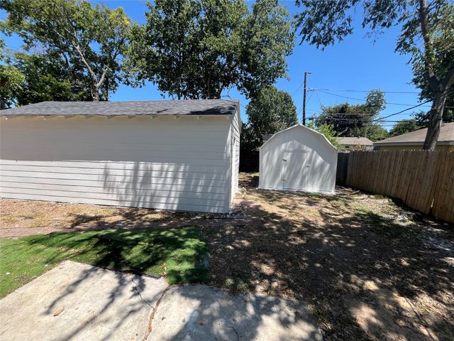 10638 Newcombe Drive, Dallas, TX 75228