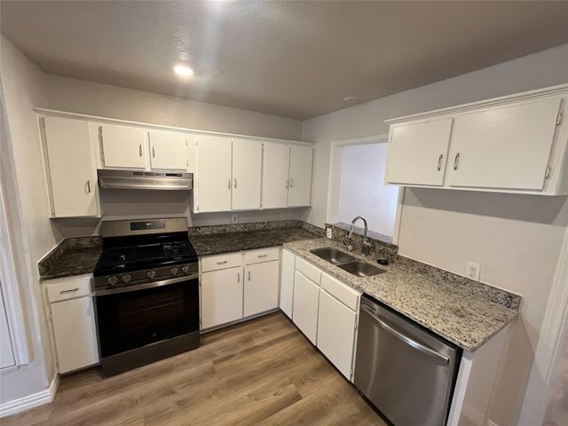 10638 Newcombe Drive, Dallas, TX 75228