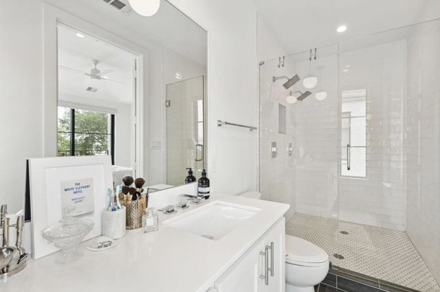 2018 Moser Avenue 2-106, Dallas, TX 75206
