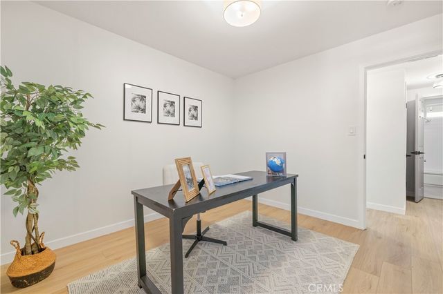 8923 Etiwanda, Northridge, CA 91325