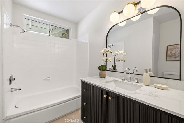 8923 Etiwanda, Northridge, CA 91325