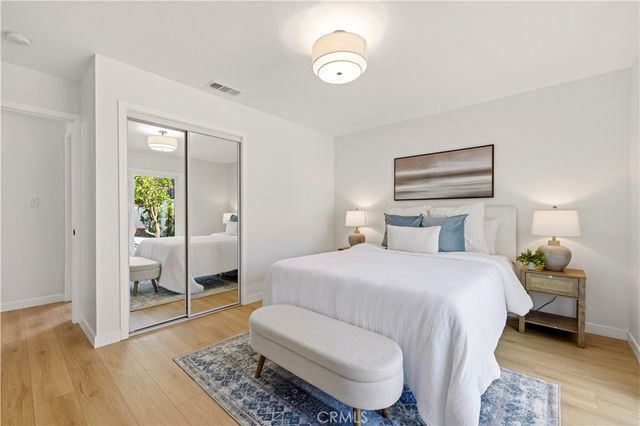 8923 Etiwanda, Northridge, CA 91325