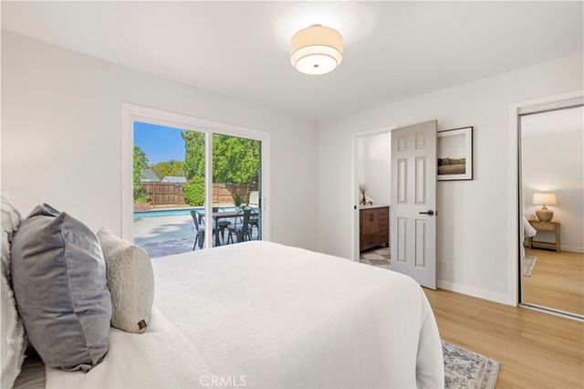 8923 Etiwanda, Northridge, CA 91325