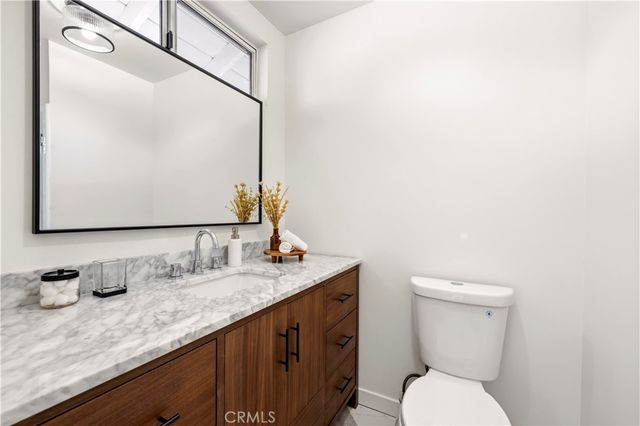 8923 Etiwanda, Northridge, CA 91325