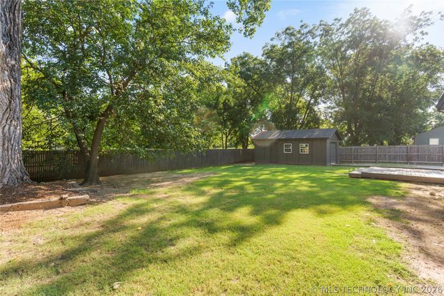 7913 E 129th Street, Bixby, OK 74008
