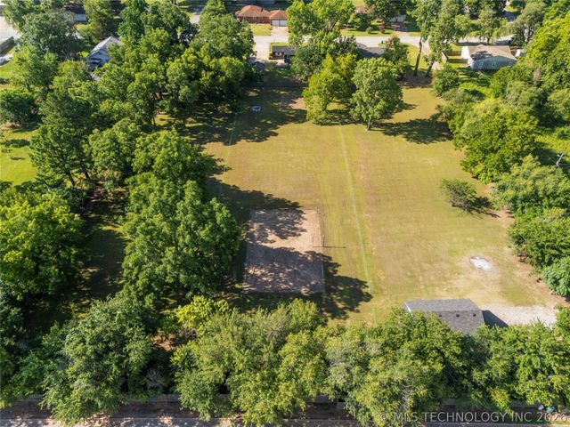 7913 E 129th Street, Bixby, OK 74008