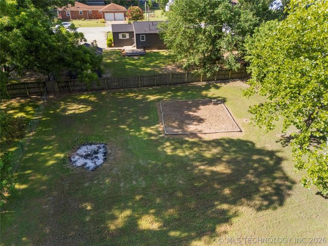 7913 E 129th Street, Bixby, OK 74008