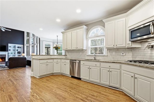 90 Old Sandhurst Landing, Alpharetta, GA 30022