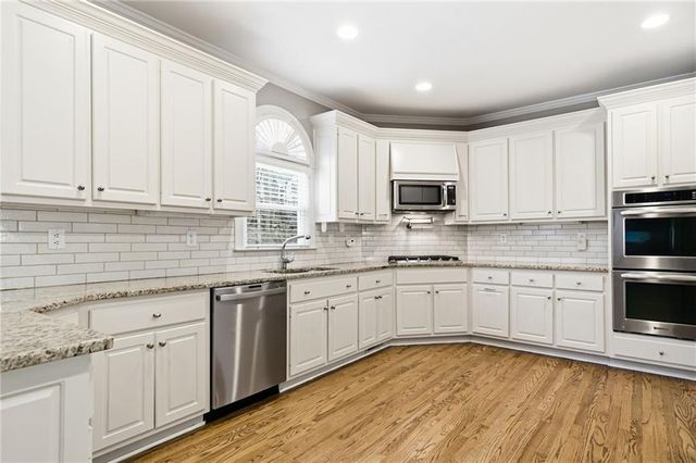 90 Old Sandhurst Landing, Alpharetta, GA 30022