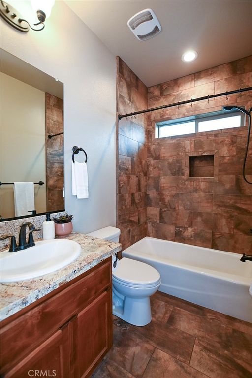Image 14 of property listing at 1654 Desert Spring, Chico, CA 95973