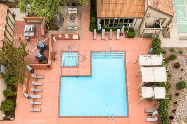 248 Oakleaf, Thousand Oaks, CA 91360