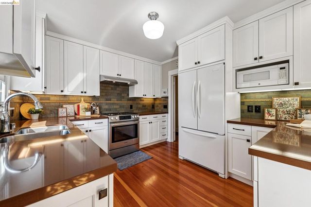 1622 1622 Scenic Ave, Berkeley, CA 94709