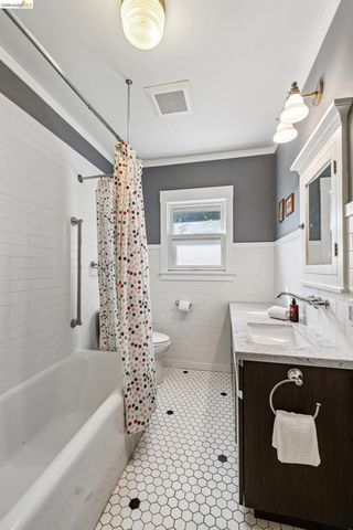 1622 1622 Scenic Ave, Berkeley, CA 94709